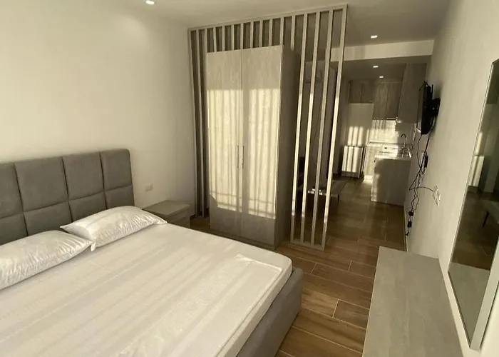 Апартаменты Megi's Шенджин